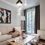 8th Hill Apartmán *