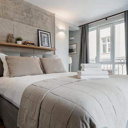 8th Hill Apartament *